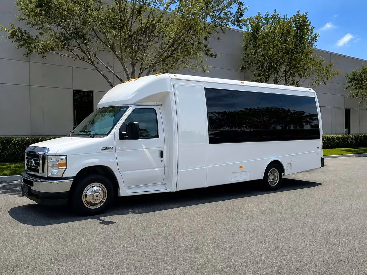 vestavia hills 15 passenger minibus rental
