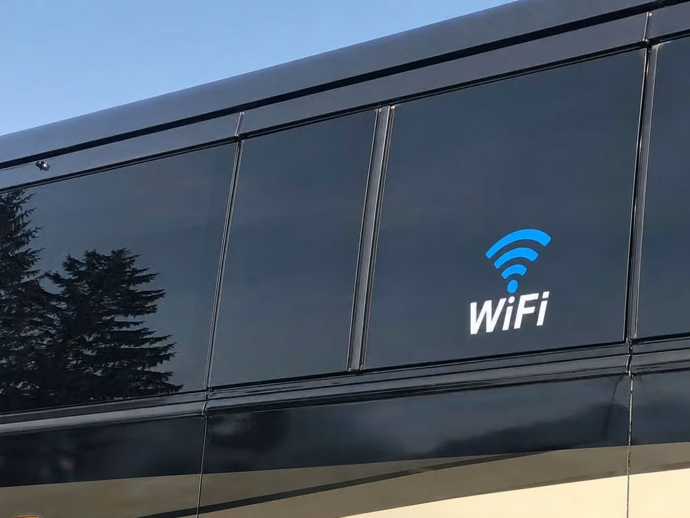 vestavia hills 15 passenger minibus wifi