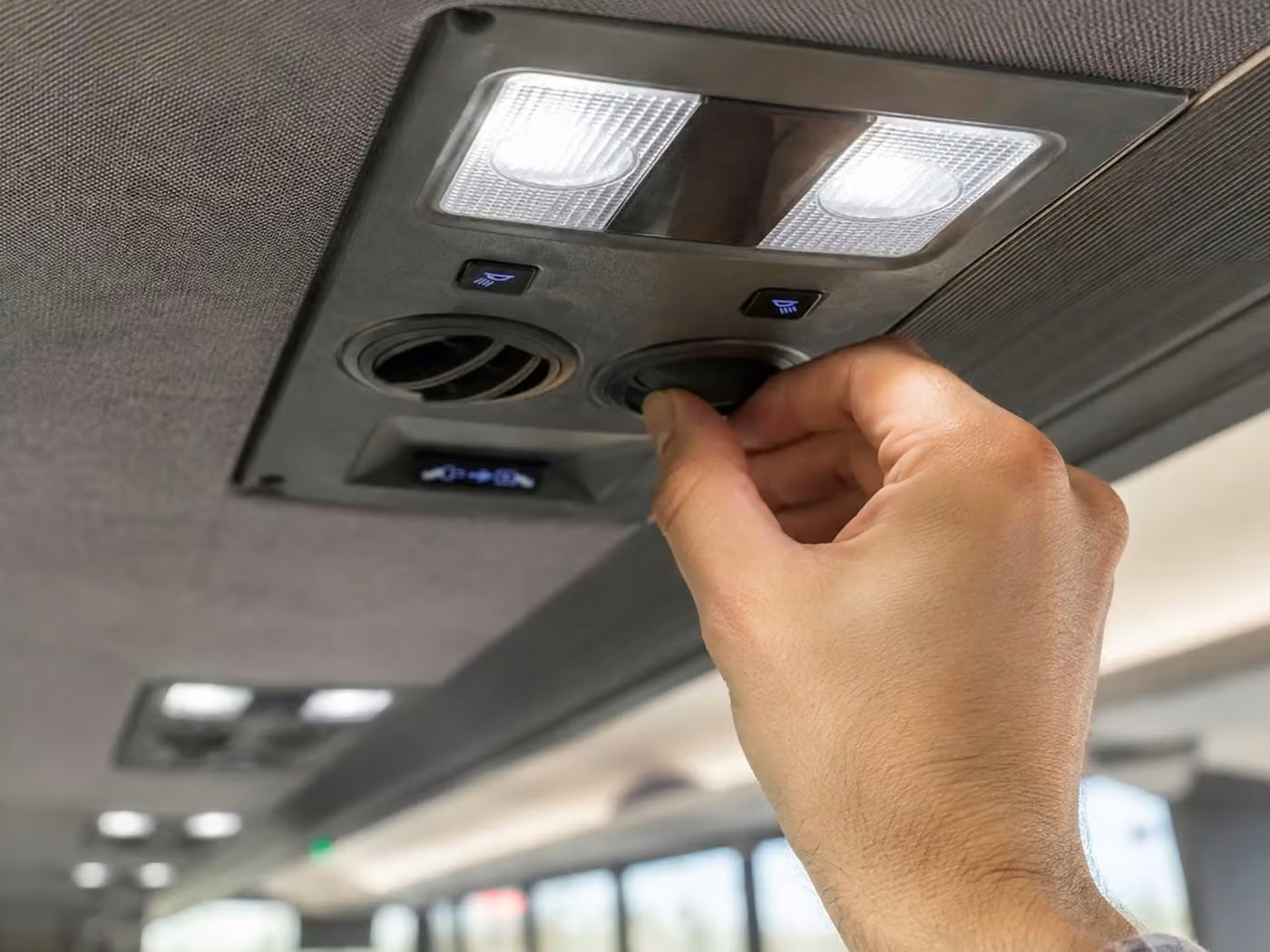 vestavia hills 18 passenger minibus climate control