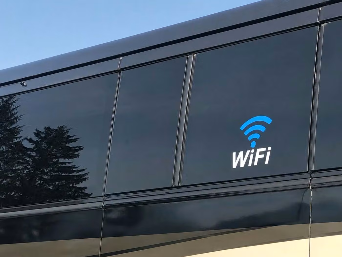 vestavia hills 25 passenger minibus wifi