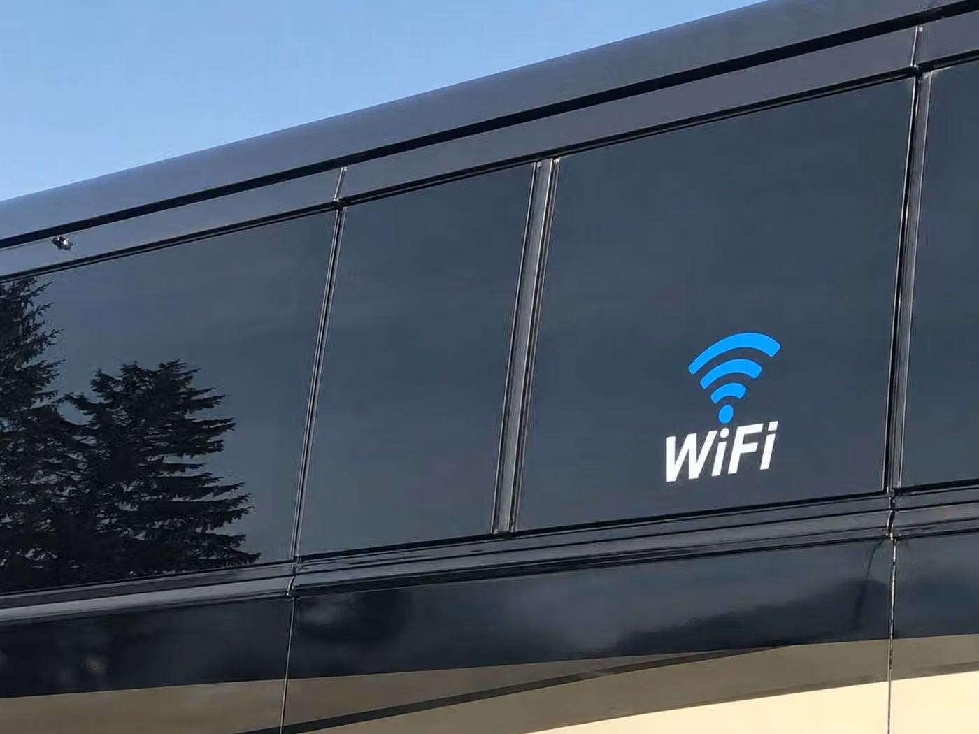 vestavia hills 30 passenger minibus wifi
