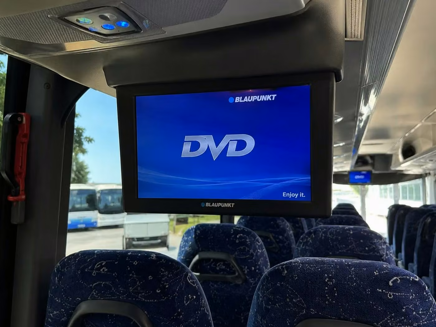 vestavia hills 56 passenger charter bus tvs